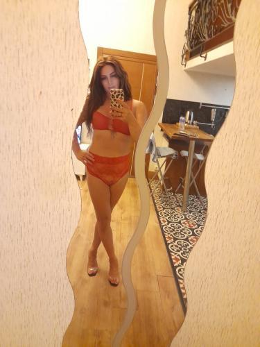 Üsküdar Otele gelen Travesti Deniz