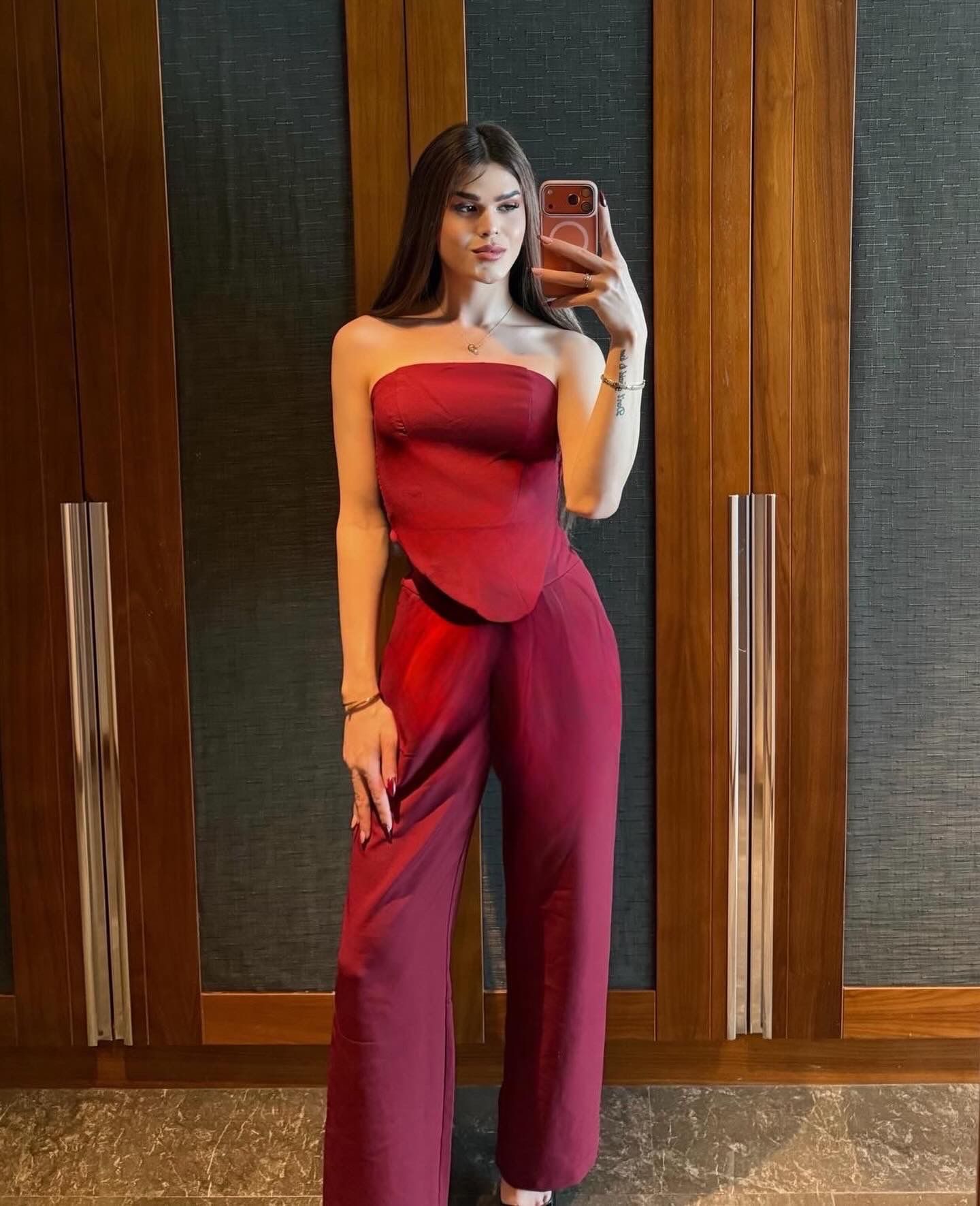 Taksim Ap Travesti Alisa